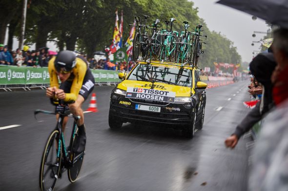 KODA KAROQ на старте гонки Тур де Франс