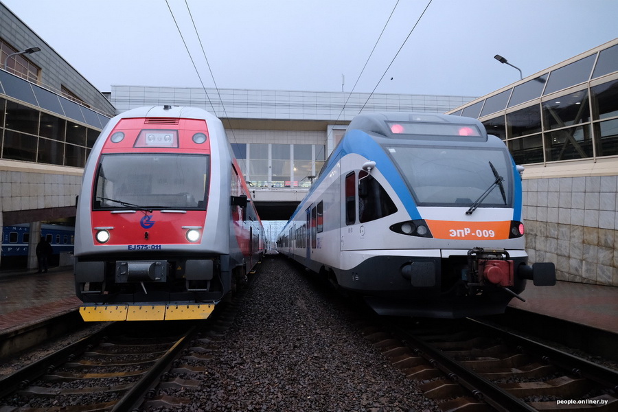 В РБ прибыл двухэтажный поезд Škoda